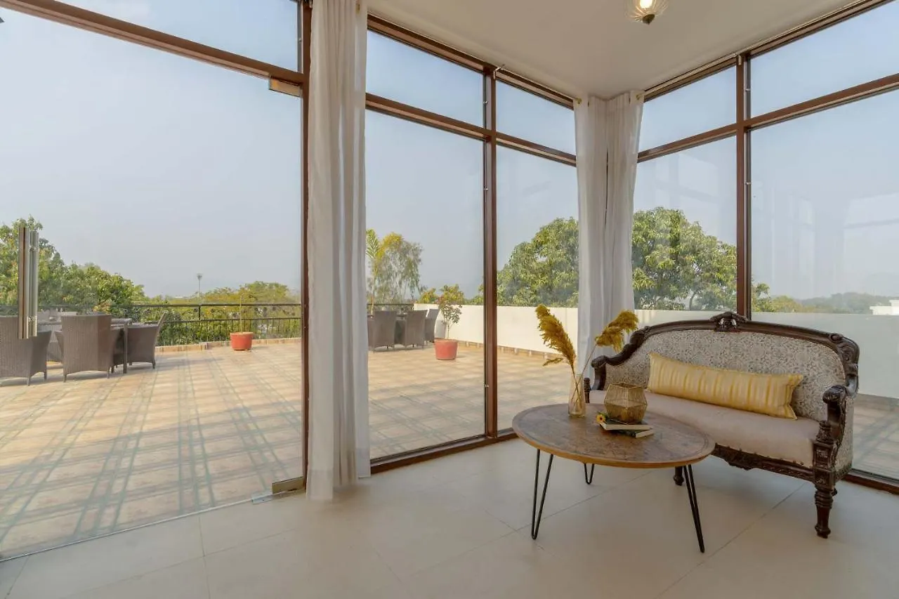 1 Amiras - Entire Villa At Fateh Sagar, أُودايبور 0*,  الهند