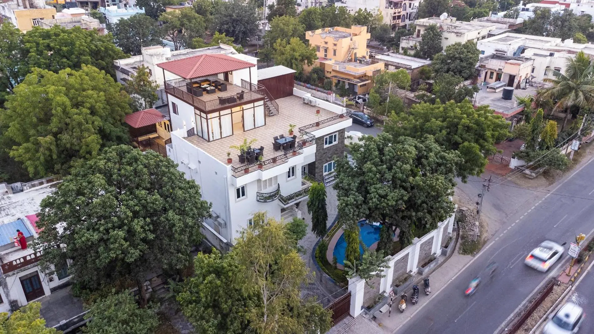 1 Amiras - Entire Villa At Fateh Sagar, أُودايبور 0*,  الهند